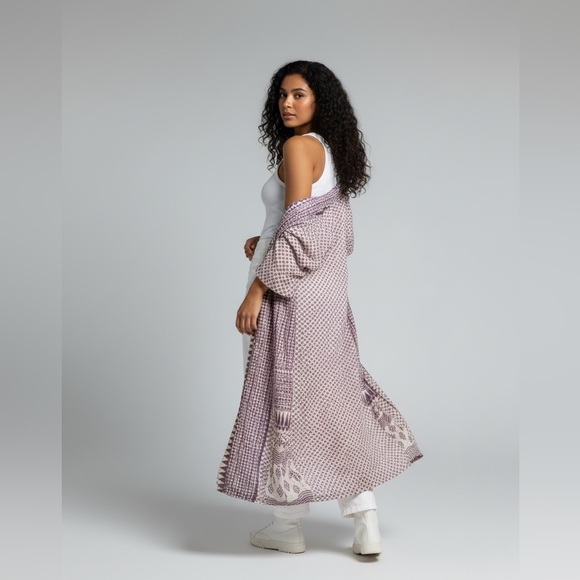 132 KANTHA Fitted Long 3/4 Sleeve Cardigan Reversible Handmade one of a kind 🌸 - Picture 3 of 11